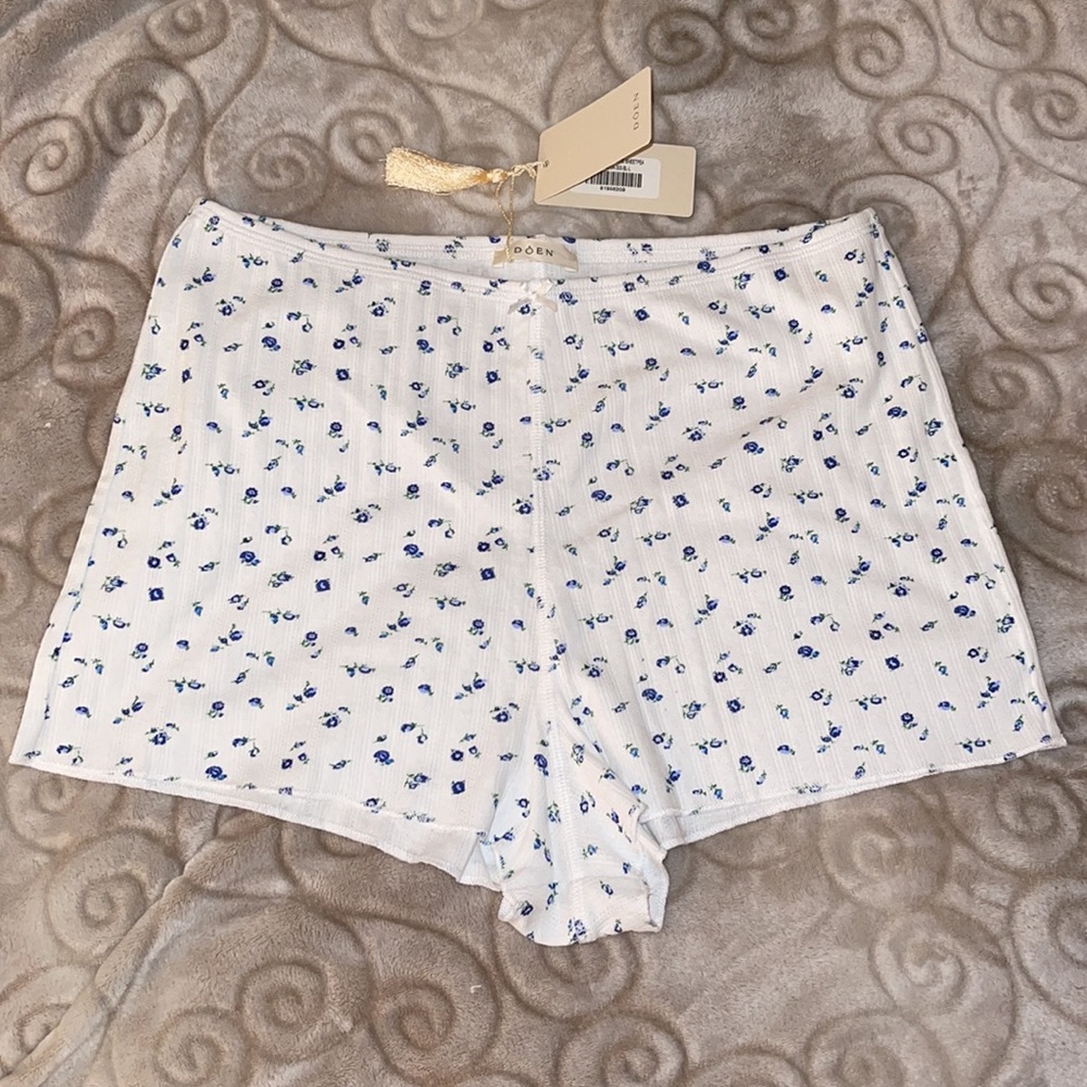 Doen Stella Shorts Blue Sweetpea Floral Pointelle Knit NWT Large